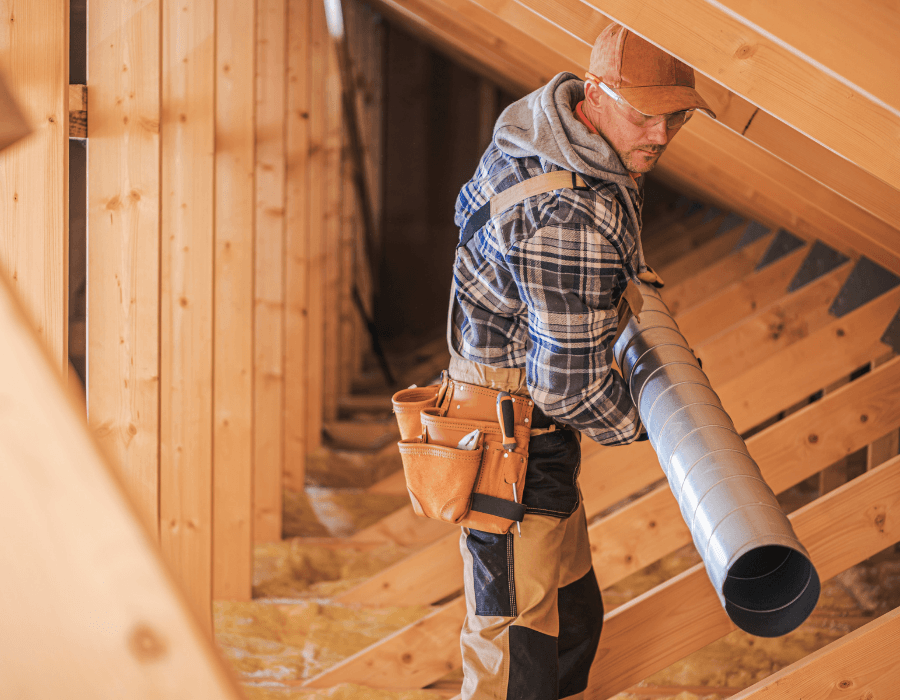 Installation conduit de ventilation dans grenier — JMR Ventilation
